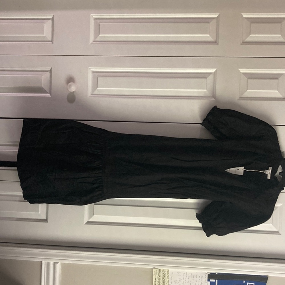 size m black midi dress